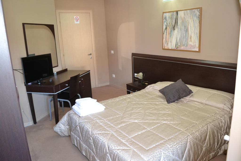 Bed& Fly - Mamma Mia Bed & Breakfast