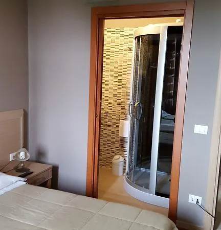 B&B Bed& Fly - Mamma Mia Azzano San Paolo Room photo